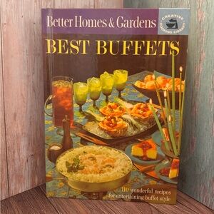 Better Homes & Gardens Vintage best buffet No callouts
